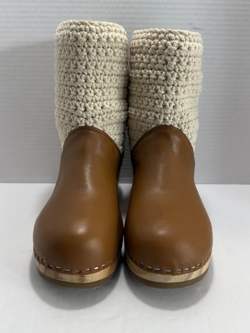 The Sak Paloma Clog Boots Size 9 Tobacco Brown Leather Bootie Crochet Boho Cozy